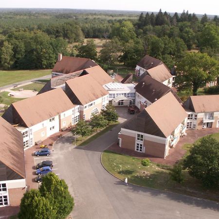 فندق Domaine De Mont-Evray Nouan-le-Fuzelier المظهر الخارجي الصورة